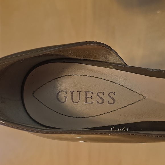 GUESS Bow Peep Toe Heels - Taupe. Size 7.5 - Picture 2 of 7